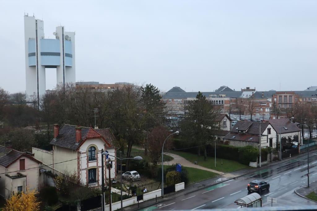 Secteur Hopital Universites Et Centre Sportif Saint-André-les-Vergers Exteriér fotografie